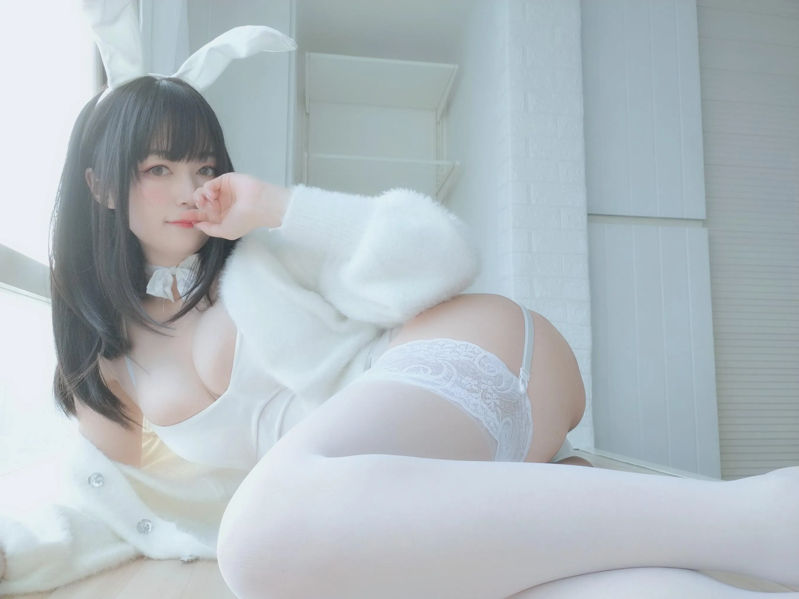 白银81 – 自撮 Vol.52 白丝兔子 [110P]插图3